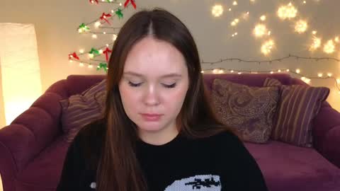 Snapshot of miki_miki_cutie chatting on December 2024 09:43:01 PM Mikki online show from December 2024 09:43:01 PM