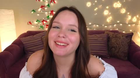 Snapshot of miki_miki_cutie chatting on December 2024 05:14:01 PM Mikki online show from December 2024 05:14:01 PM