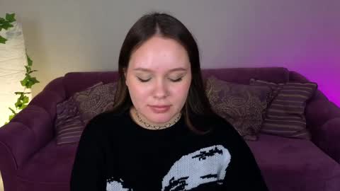 Snapshot of miki_miki_cutie chatting on January 2025 08:26:02 PM Mikki online show from January 2025 08:26:02 PM