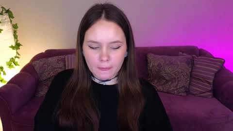 Snapshot of miki_miki_cutie chatting on January 2025 08:10:02 PM Mikki online show from January 2025 08:10:02 PM