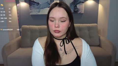 Snapshot of miki_miki_cutie chatting on February 2025 05:18:01 PM Mikki online show from February 2025 05:18:01 PM