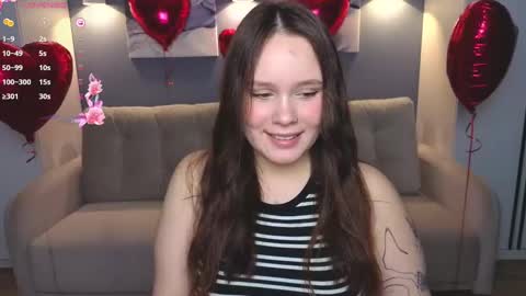 Snapshot of miki_miki_cutie chatting on February 2025 08:05:01 PM Mikki online show from February 2025 08:05:01 PM