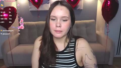 Snapshot of miki_miki_cutie chatting on February 2025 11:31:01 PM Mikki online show from February 2025 11:31:01 PM