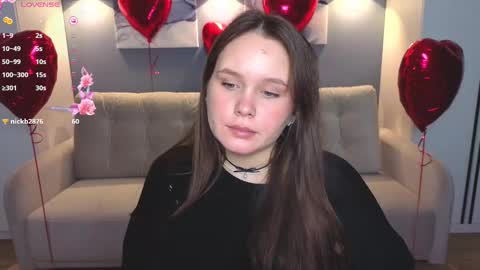 Snapshot of miki_miki_cutie chatting on February 2025 10:21:02 PM Mikki online show from February 2025 10:21:02 PM