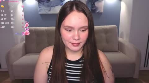 Snapshot of miki_miki_cutie chatting on February 2025 05:25:02 PM Mikki online show from February 2025 05:25:02 PM