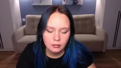 Snapshot of miki_miki_cutie chatting on September 2025 01:01:01 PM Mikki online show from September 2025 01:01:01 PM