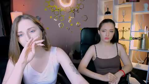 Snapshot of miki_nikki chatting on June 2026 05:35:02 AM Miki online show from June 2026 05:35:02 AM