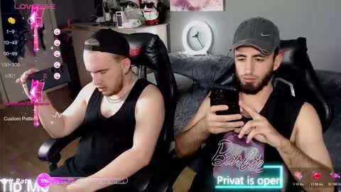 MIKI ENN ALEKS online show from October 2025 10:04:01 AM