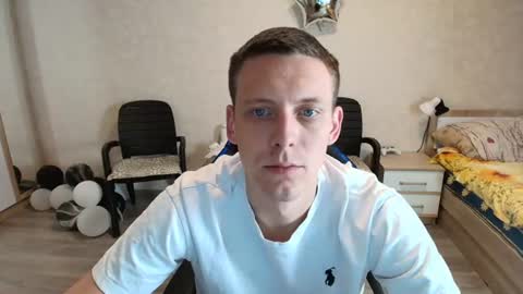 Snapshot of mikimaus0101 chatting on June 2026 11:04:01 AM Michael online show from June 2026 11:04:01 AM