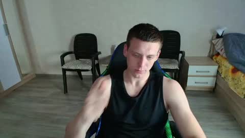 Snapshot of mikimaus0101 chatting on June 2026 11:22:02 AM Michael online show from June 2026 11:22:02 AM