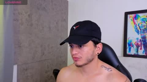 Snapshot of mikke_love chatting on June 2026 01:36:01 PM MIKKE online show from June 2026 01:36:01 PM