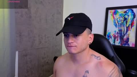 Snapshot of mikke_love chatting on July 2026 03:40:01 PM MIKKE online show from July 2026 03:40:01 PM