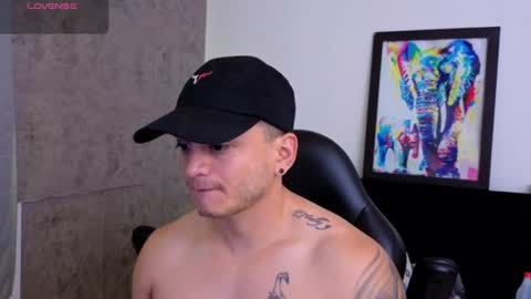 Snapshot of mikke_love chatting on August 2026 04:00:02 PM MIKKE online show from August 2026 04:00:02 PM