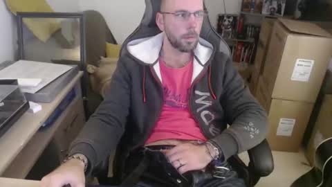 mikmik91 online show from December 2025 04:13:01 PM