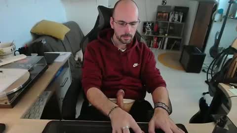 mikmik91 online show from March 2026 04:34:01 PM