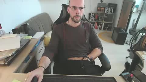 mikmik91 online show from April 2026 10:43:01 AM