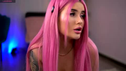 Miky online show from March 2026 04:53:02 AM