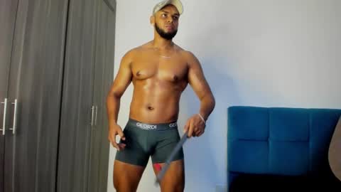 Snapshot of miky_xxx chatting on October 2025 02:36:02 AM Miky online show from October 2025 02:36:02 AM