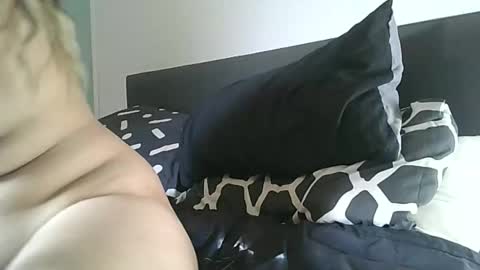 mila_2416 online show from June 2026 03:51:02 AM