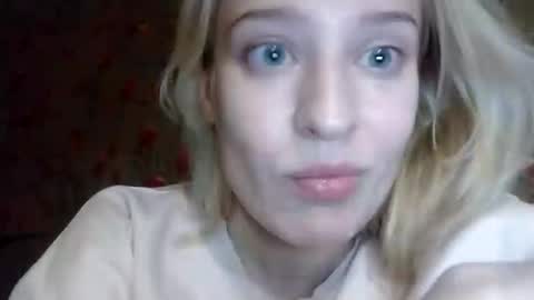 Mila 420 online show from November 2025 06:53:01 PM