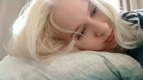 Mila 420 online show from April 2026 08:01:02 AM