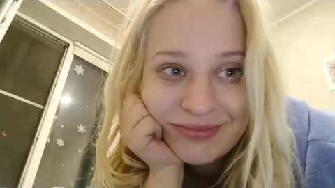 Mila 420 online show from April 2026 07:07:02 PM