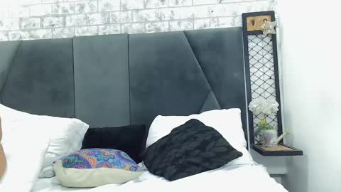 mila_adamss online show from January 2025 01:30:02 PM