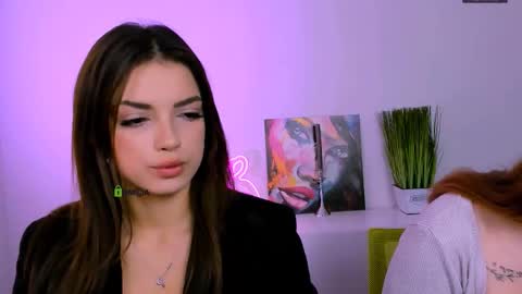 mila_glow online show from September 2025 08:58:01 AM