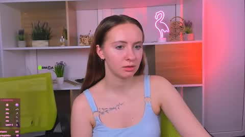 mila_glow online show from September 2025 01:35:01 PM