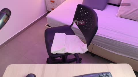 Milena  online show from January 2025 11:25:01 AM