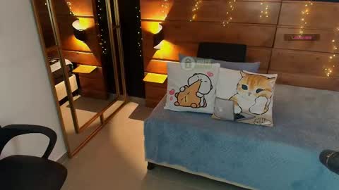 Snapshot of mila_kiitty chatting on September 2025 11:03:01 AM Milena online show from September 2025 11:03:01 AM