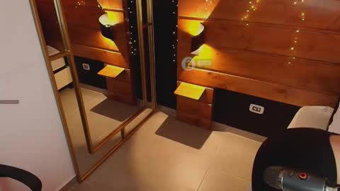 Snapshot of mila_kiitty chatting on September 2025 11:15:01 AM Milena online show from September 2025 11:15:01 AM