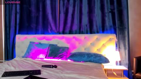 Snapshot of mila_kinor chatting on March 2025 06:43:01 AM mila_kinor online show from March 2025 06:43:01 AM