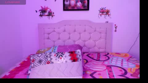 laura online show from January 2026 03:43:01 AM