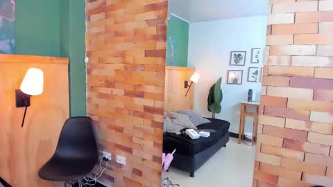 Mila and samy online show from September 2025 12:05:02 PM