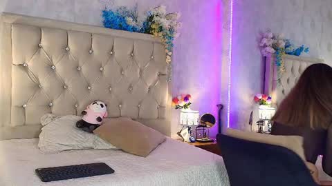 Snapshot of mila_smirnovavk chatting on June 2026 03:48:02 AM MILA online show from June 2026 03:48:02 AM