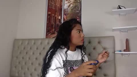 Snapshot of mila_sophia chatting on November 2025 02:06:01 PM sophia online show from November 2025 02:06:01 PM