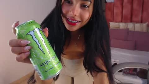 Snapshot of milaa_star chatting on September 2025 04:27:02 AM milaa_star online show from September 2025 04:27:02 AM