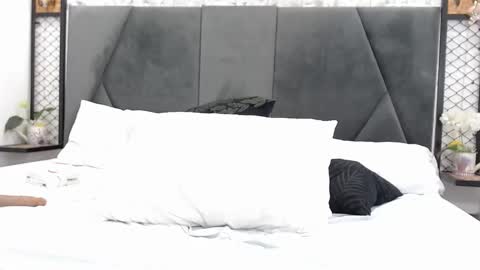 mila online show from January 2025 02:02:02 PM