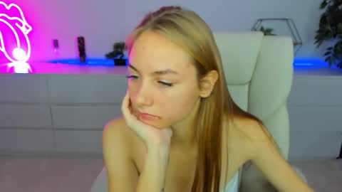 Milla online show from October 2025 05:38:01 AM