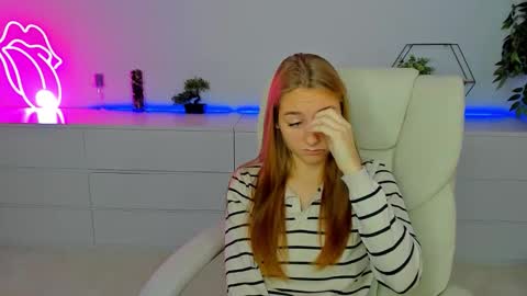 Milla online show from October 2025 05:38:02 AM