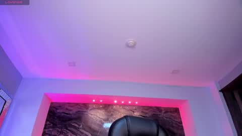 Mila online show from April 2026 03:04:02 AM