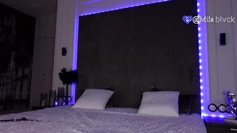 Snapshot of miladenver chatting on February 2025 11:44:02 AM Mila online show from February 2025 11:44:02 AM