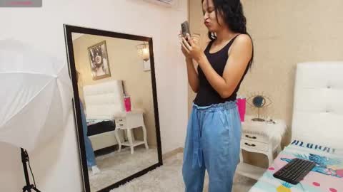 miladiosa online show from January 2026 11:47:01 AM