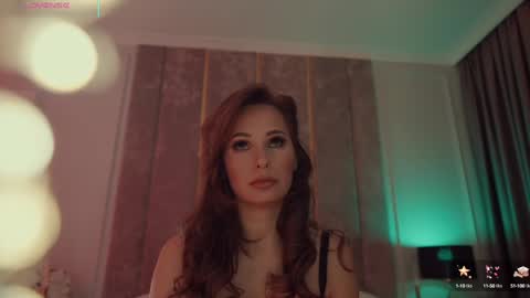 Snapshot of miladystarlight chatting on October 2025 01:06:01 AM online show from October 2025 01:06:01 AM