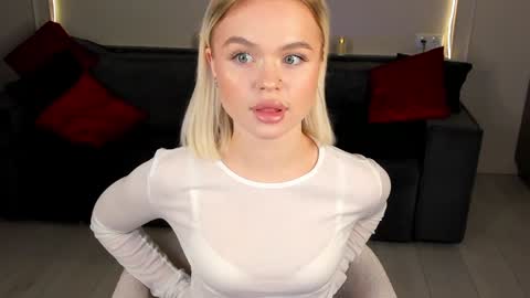 milafink online show from January 2025 01:56:02 PM