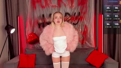 milafink online show from February 2025 02:00:02 PM