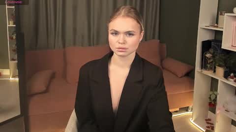 milafink online show from February 2025 01:10:02 PM