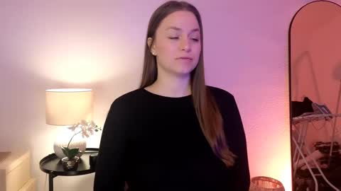 Mila Fleur online show from February 2025 09:05:01 AM