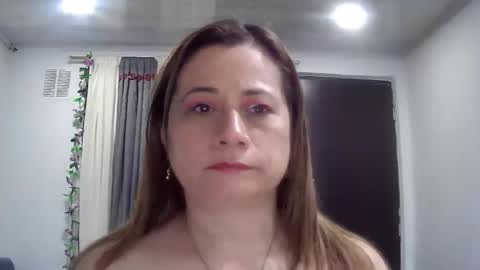 milagros_latin online show from November 2025 05:15:01 PM